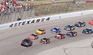 NASCARNEXTELCupFieldTexasMotorSpeedway.jpg