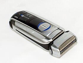 Oscillating electric razor.jpg