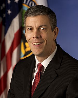 Arne Duncan official photo.jpg