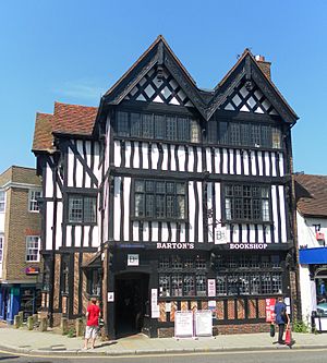 Barton's Bookshop, 2 Bridge Street, Leatherhead (NHLE Code 1294412) (July 2013) (1).JPG