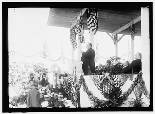 COLUMBUS MEMORIAL. PRESIDENT TAFT SPEAKING