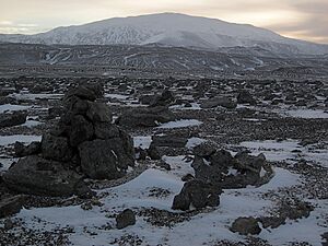 Cairns and hekla