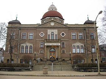 Carnegie Public Library, East Liverpool.jpg