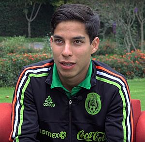 Diego lainez 2.jpg