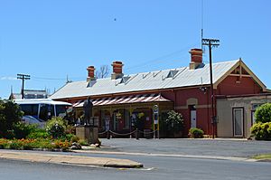 Forbes Railway Station 001.JPG