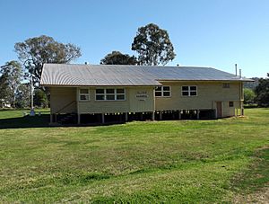 Hillview Memorial Hall