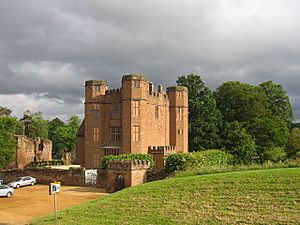 Kenilworth Castle4