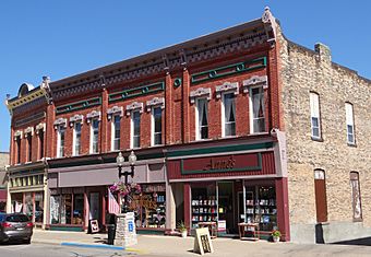 Maryland Building, Manistee, Michigan.jpg