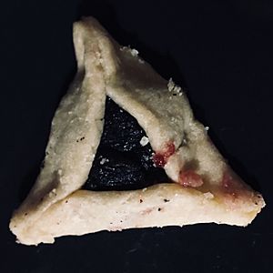 Mohn hamantaschen.jpg