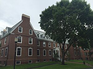 Stratton Hall - Tufts