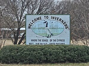 Welcome To Inverness sign.jpg