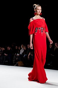 Carolina Herrera AW14 11