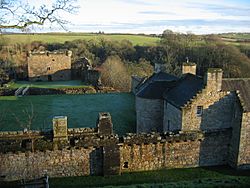 Craignethan Castle.jpg