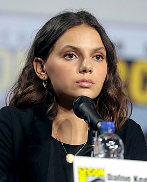 Dafne Keen (48383778052) (cropped).jpg