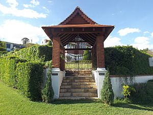 Entrance to Lochiel, Hamilton