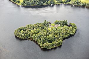 Scotland-2016-Aerial-Inchmahome Priory 02