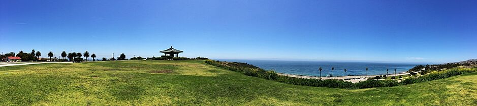 Korean Friendship Bell panorama