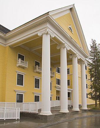 Lake Yellowstone Hotel portico.JPG