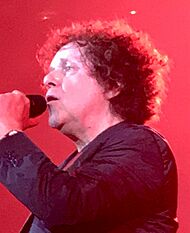 Leo Sayer Union Chapel (cropped)