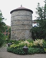 Moulin à vent de l'Hôpital-Général-de-Québec.JPG