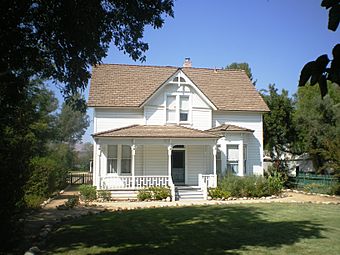 Stathearn House, Simi Valley.jpg