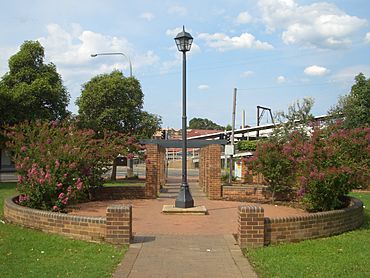 Toongabbie Portico Park.JPG