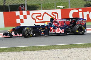 Tororosso-buemi6-spain-2009-lrg