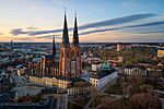 Uppsala domkyrka, flygbild.jpg