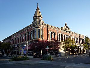 Historic Davidson Building, completed in 1890