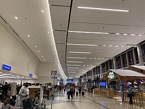 Fort Lauderdale Airport Terminal 1 hallway