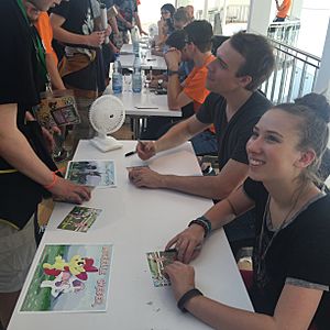 Michelle signing Autographs in Germany cropped