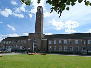 Salford Civic Centre (5966992121).jpg