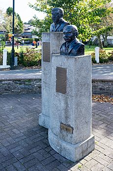 Timothy and Mortimer McCarthy memorial by Graham Brett, Kinsale