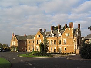 Brooksby Hall - geograph.org.uk - 584614.jpg