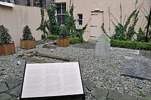 Huguenot Graveyard