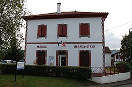 Isturits Mairie.JPG