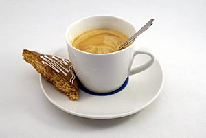 Kaffee mit Honiglebkuchen