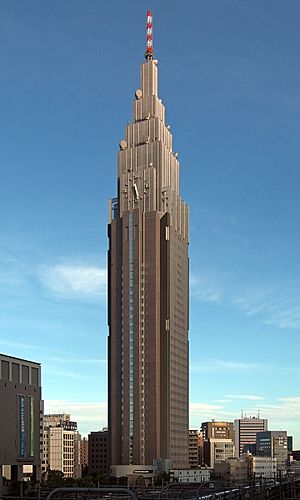 NTT DoCoMo Yoyogi Building 2009 cropped