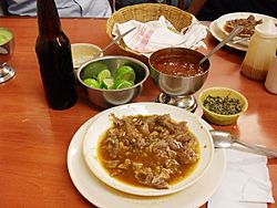 Plato de birria.jpg