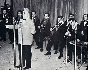 Riahi et orchestre.jpg