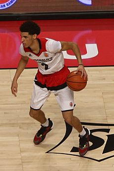 20160330 MCDAAG Lonzo Ball handle