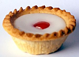 BakewellCake (cropped)