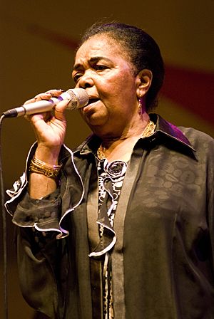 Cesária Évora (2457851527).jpg