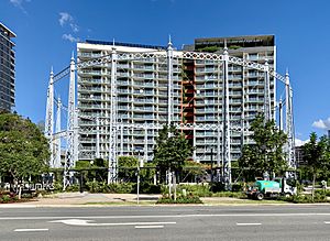 Gasometer, Newstead, Queensland, June 2020.jpg