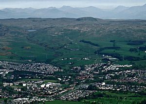 Hardgate from the air (geograph 3988302).jpg