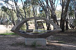 HayMurrumbidgeeRiverSculpture