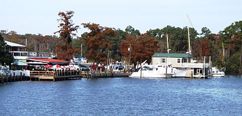 Madisonville Louisiana waterfront west side north from LA 22 bridge