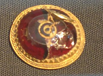 Sword fitting with garnets (SH)