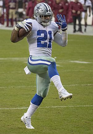 Ezekiel Elliott (38027138731)