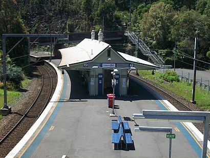 Helensburgh railway station.jpg